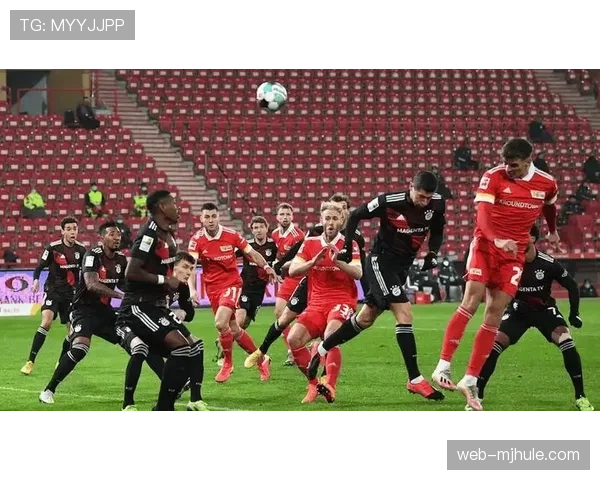 科隆防守漏洞频现失球过多 保级压力下需提升客场拿分能力